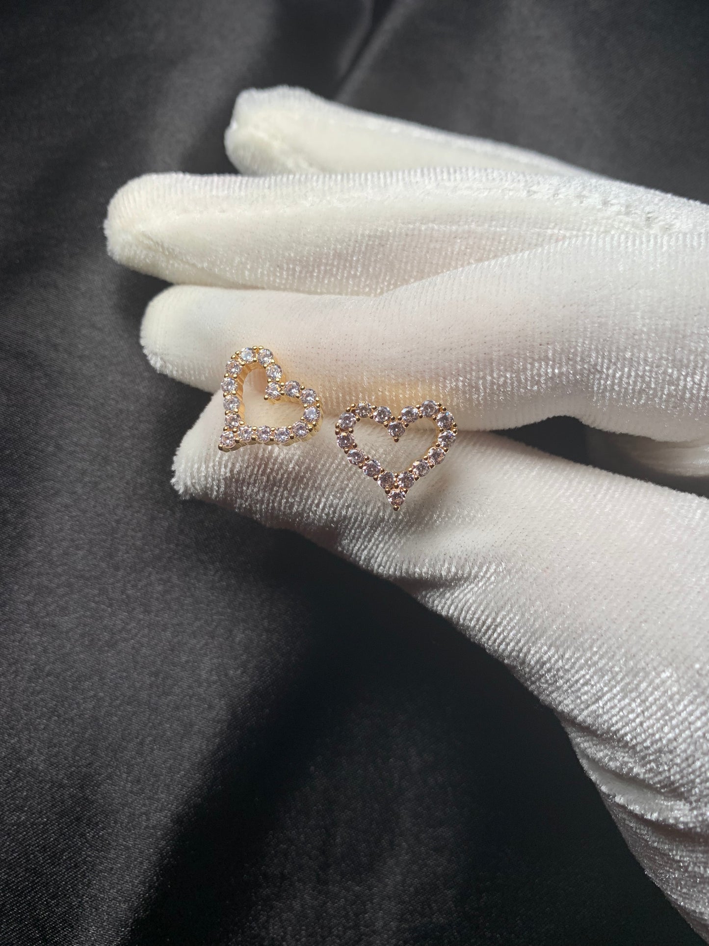 Icy heart earrings