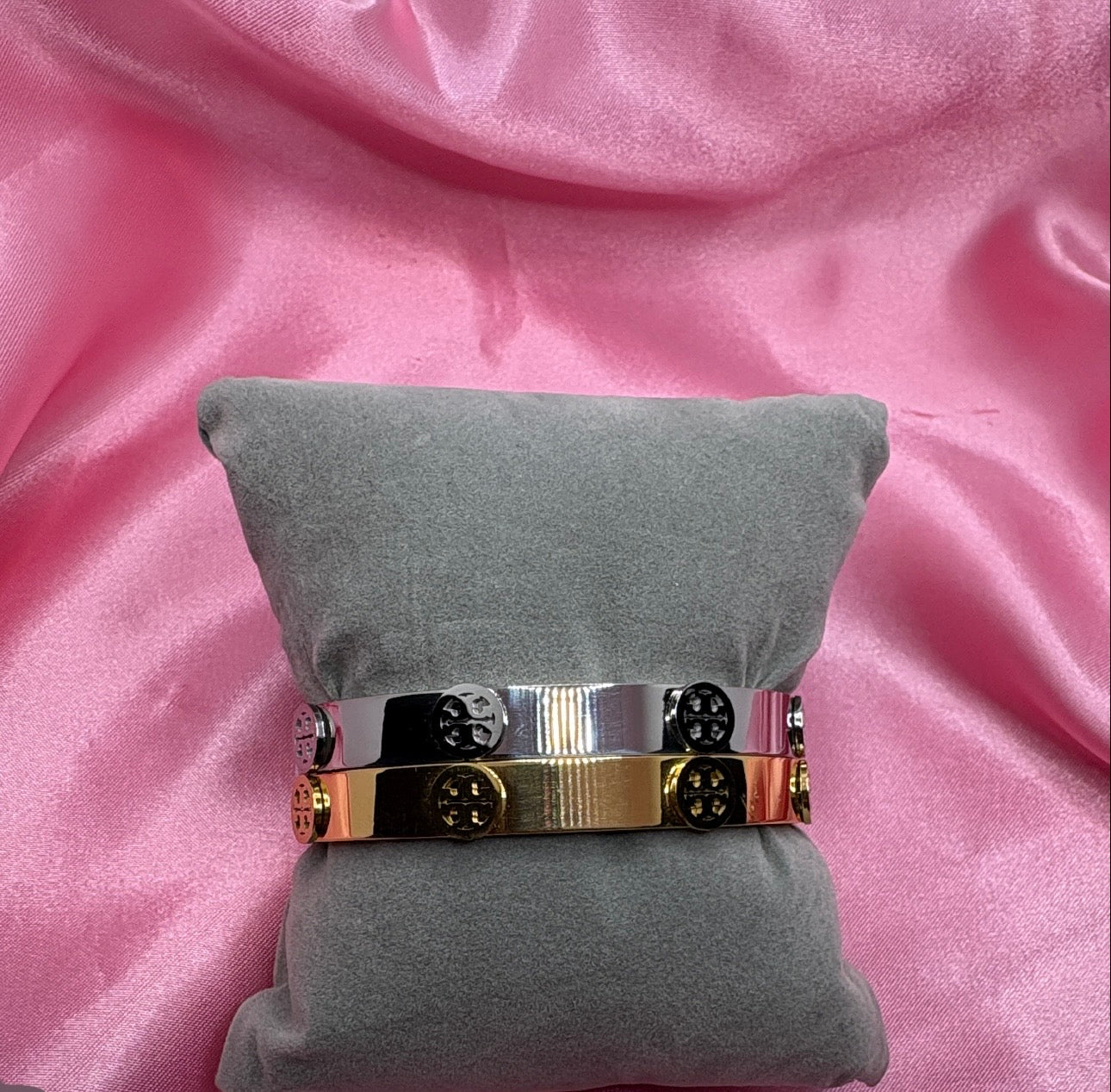 Luxury Logo Cuff bracelet